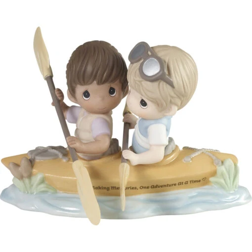 Precious Moments Couple Kayaking Making Memories One Adventure At A Time Figurine -Hot Sale Toy Store 193012